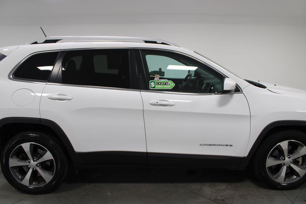 used 2021 Jeep Cherokee car, priced at $16,348