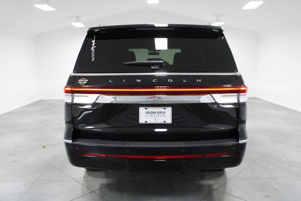 new 2024 Lincoln Navigator car, priced at $98,601