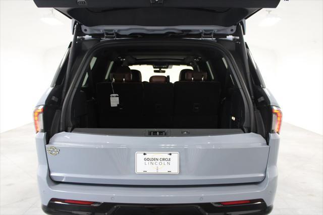 new 2025 Lincoln Navigator car, priced at $103,811