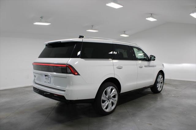 new 2025 Lincoln Navigator car, priced at $107,964