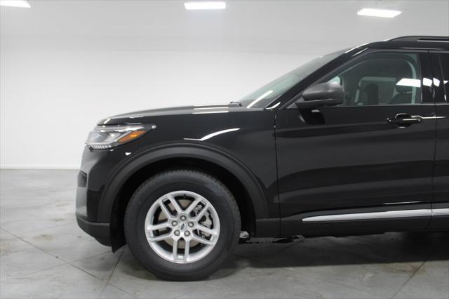 new 2025 Ford Explorer car, priced at $39,523