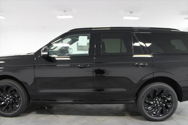 new 2025 Lincoln Navigator car, priced at $103,576