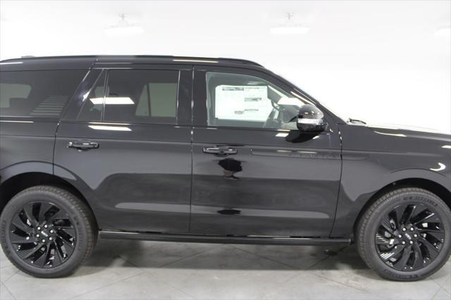 new 2025 Lincoln Navigator car, priced at $103,576