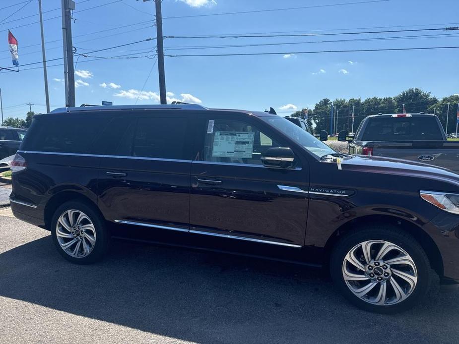 new 2024 Lincoln Navigator L car, priced at $102,600