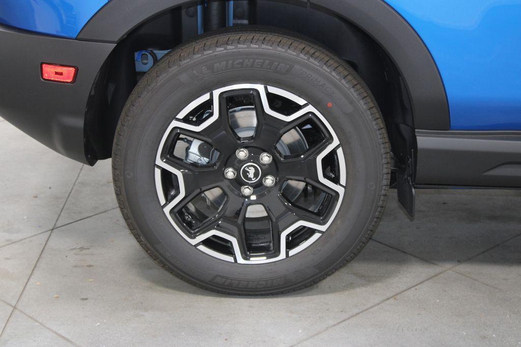 new 2025 Ford Bronco Sport car, priced at $35,885