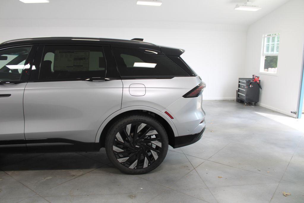 new 2024 Lincoln Nautilus car, priced at $63,188