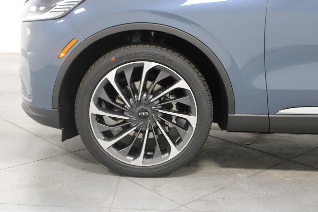 new 2025 Lincoln Aviator car, priced at $70,297
