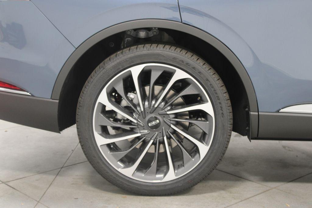 new 2025 Lincoln Aviator car, priced at $70,297