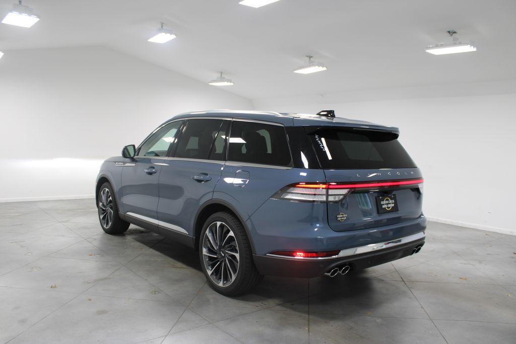 new 2025 Lincoln Aviator car, priced at $70,297