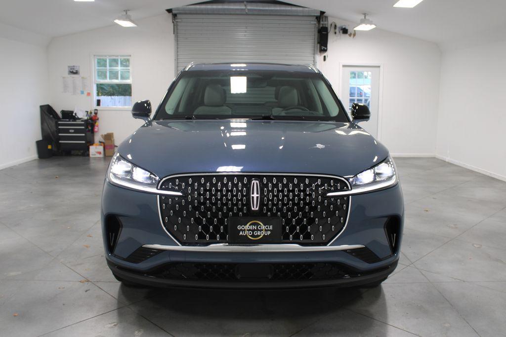 new 2025 Lincoln Aviator car, priced at $70,297