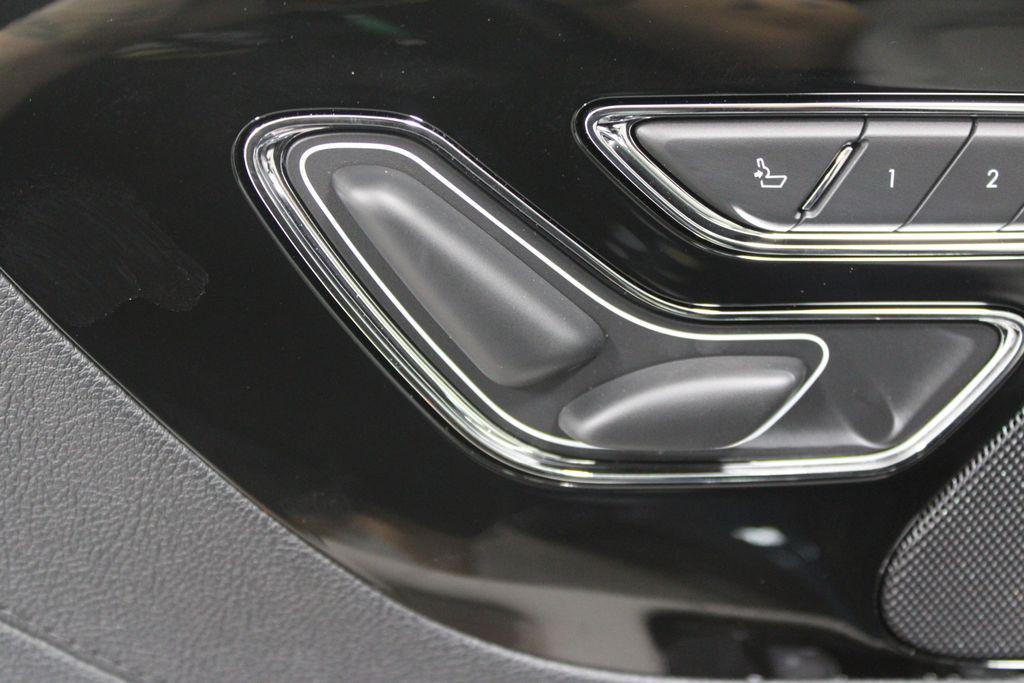new 2025 Lincoln Aviator car, priced at $70,297