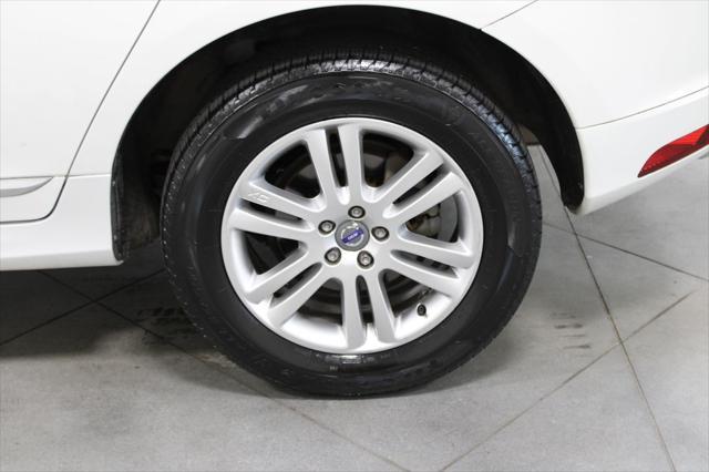 used 2015 Volvo XC60 car, priced at $10,488