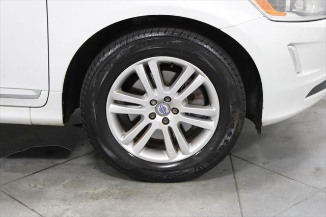 used 2015 Volvo XC60 car, priced at $10,488