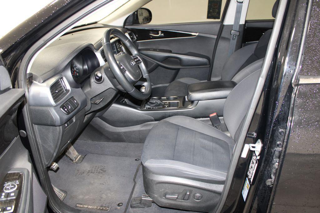 used 2019 Kia Sorento car, priced at $9,658