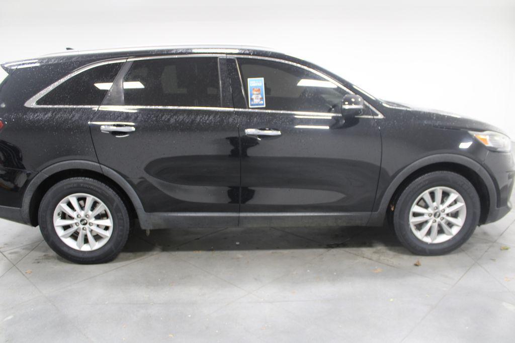 used 2019 Kia Sorento car, priced at $9,658