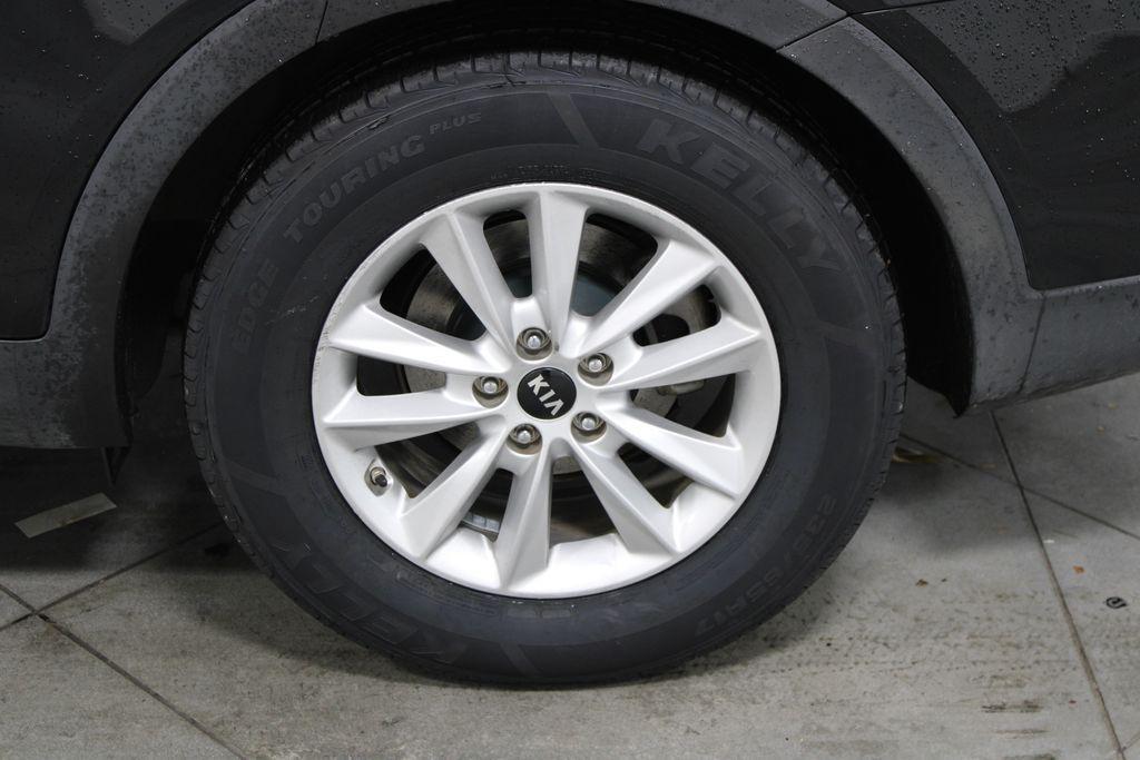 used 2019 Kia Sorento car, priced at $9,658