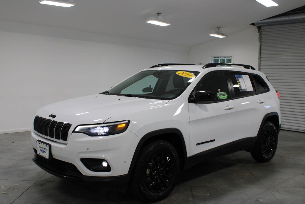 used 2023 Jeep Cherokee car, priced at $23,718