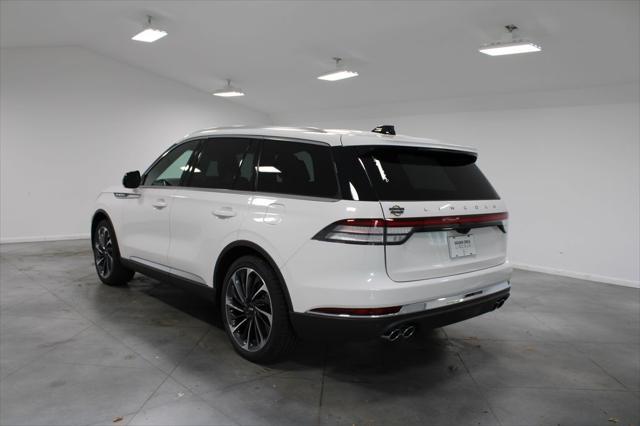 new 2025 Lincoln Aviator car, priced at $70,711