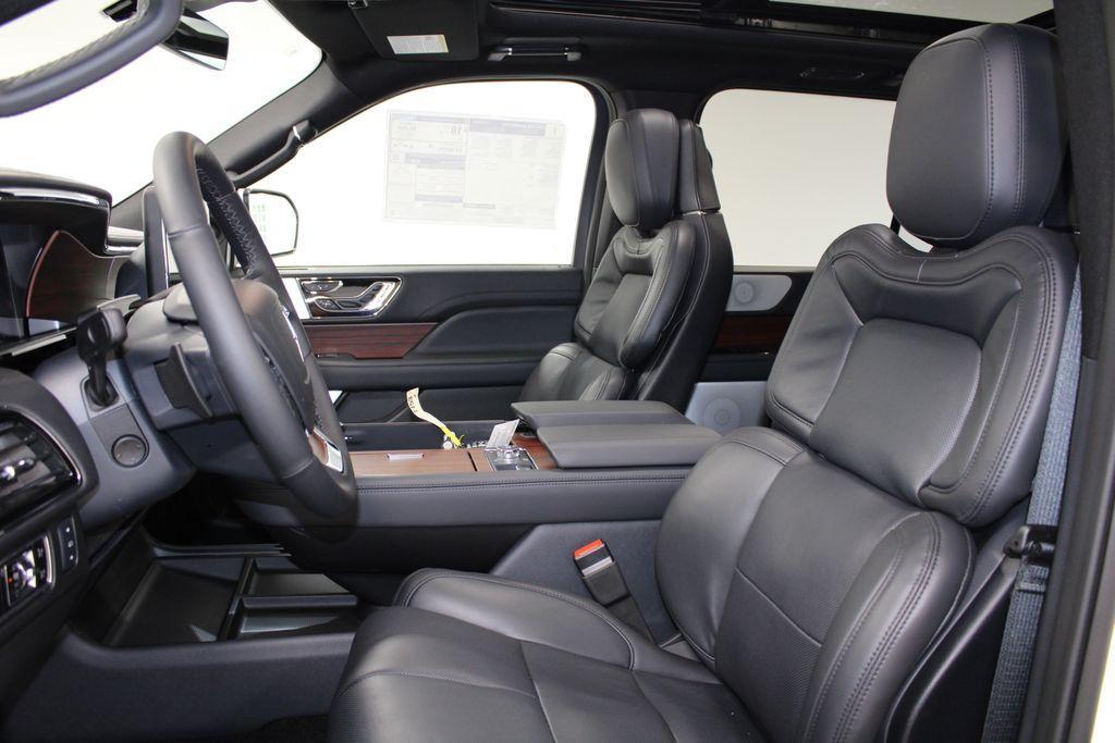 new 2024 Lincoln Navigator L car, priced at $106,645
