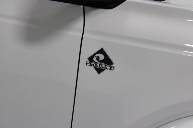 new 2025 Ford Bronco car, priced at $49,636