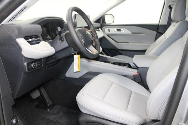 new 2025 Ford Explorer car, priced at $41,422