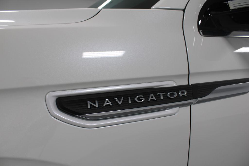 new 2024 Lincoln Navigator car, priced at $82,570