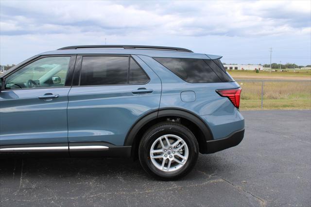 new 2025 Ford Explorer car, priced at $43,301