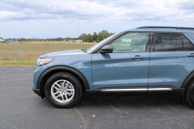 new 2025 Ford Explorer car, priced at $43,301