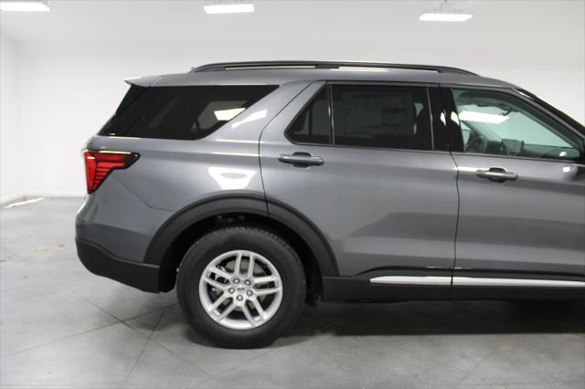 new 2025 Ford Explorer car, priced at $41,588