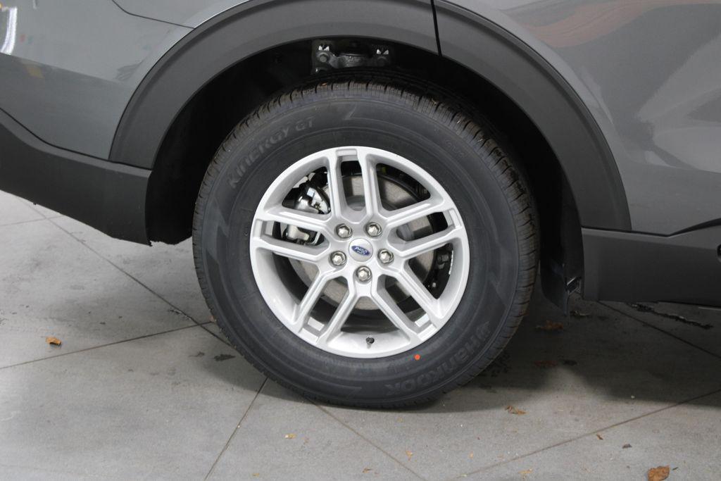 new 2026 Ford Explorer car, priced at $43,534