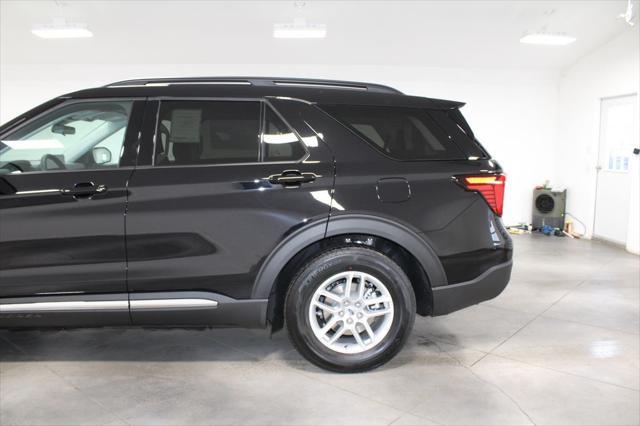 new 2025 Ford Explorer car, priced at $38,463