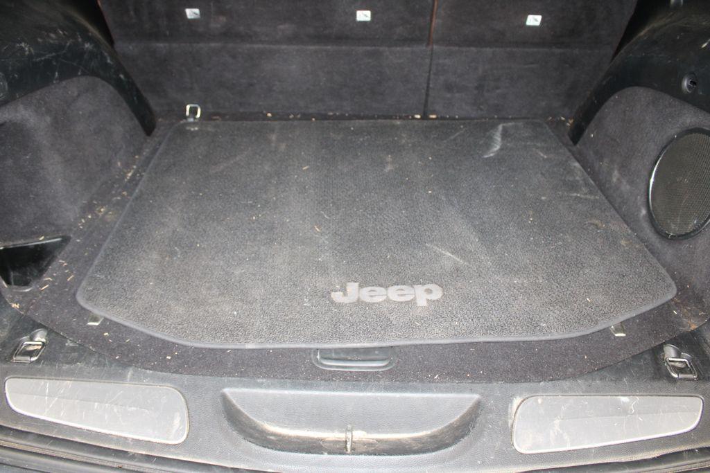 used 2017 Jeep Grand Cherokee car, priced at $18,548