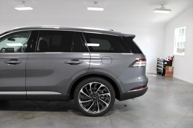 new 2025 Lincoln Aviator car, priced at $75,686