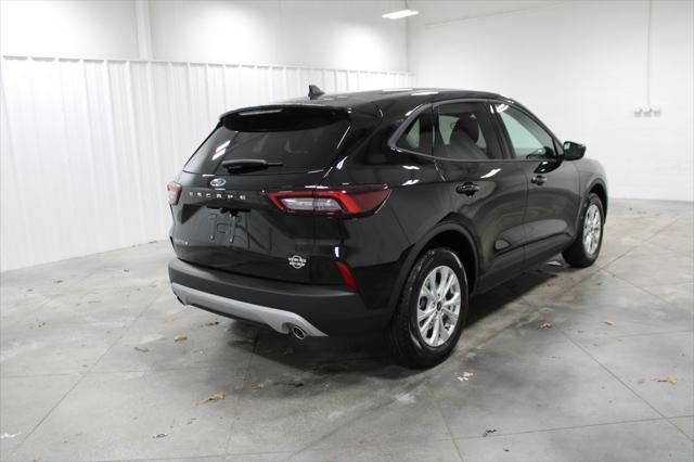 new 2025 Ford Escape car, priced at $29,390