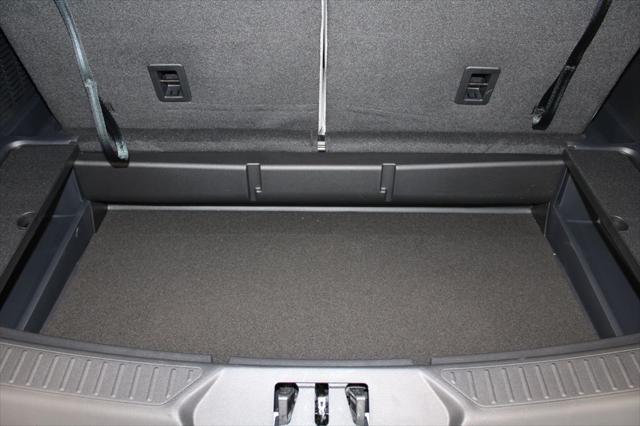 new 2025 Ford Explorer car, priced at $42,185