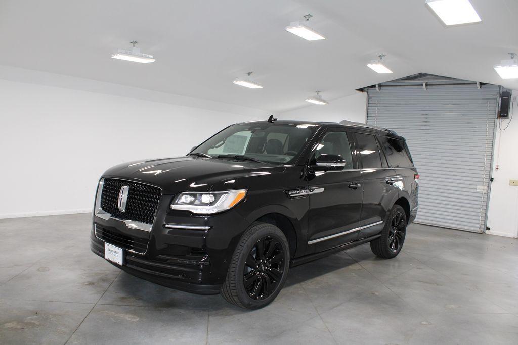 new 2024 Lincoln Navigator car, priced at $99,541