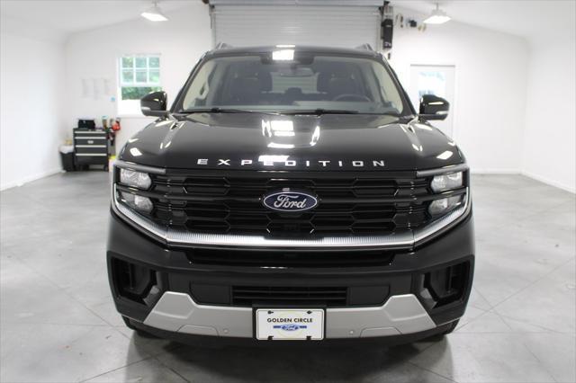 new 2025 Ford Expedition car, priced at $76,858