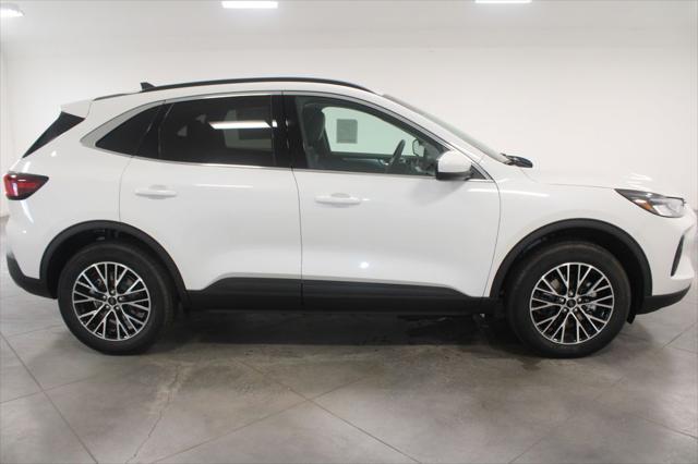 new 2025 Ford Escape PHEV car, priced at $32,794