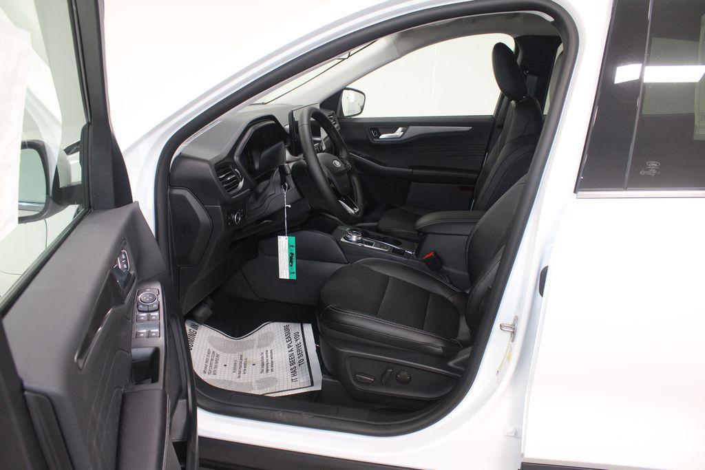 new 2025 Ford Escape PHEV car, priced at $32,794