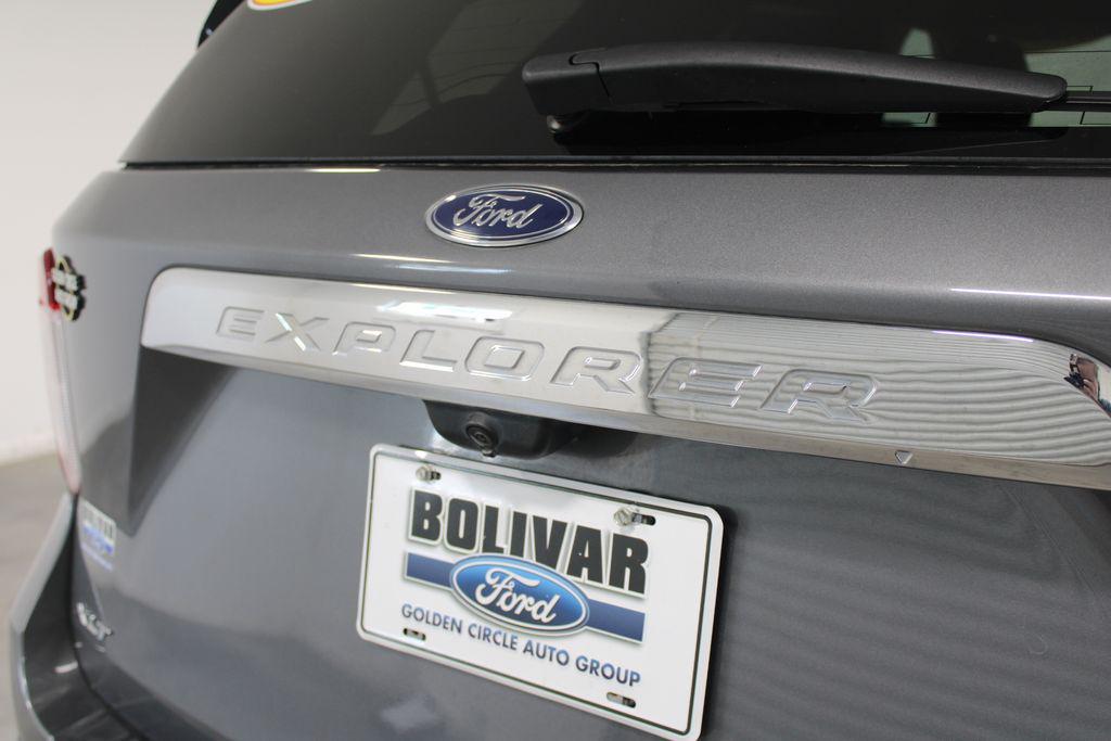 used 2021 Ford Explorer car, priced at $29,888