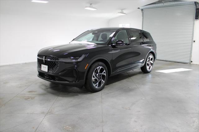 new 2025 Lincoln Nautilus car, priced at $61,270