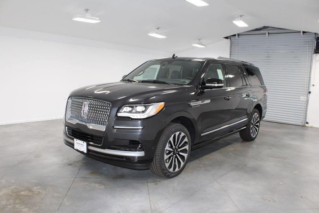 new 2024 Lincoln Navigator L car, priced at $103,308