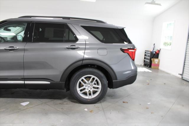 new 2025 Ford Explorer car, priced at $39,523