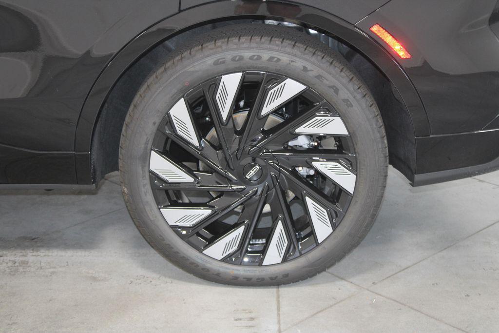 new 2025 Lincoln Nautilus car, priced at $67,464
