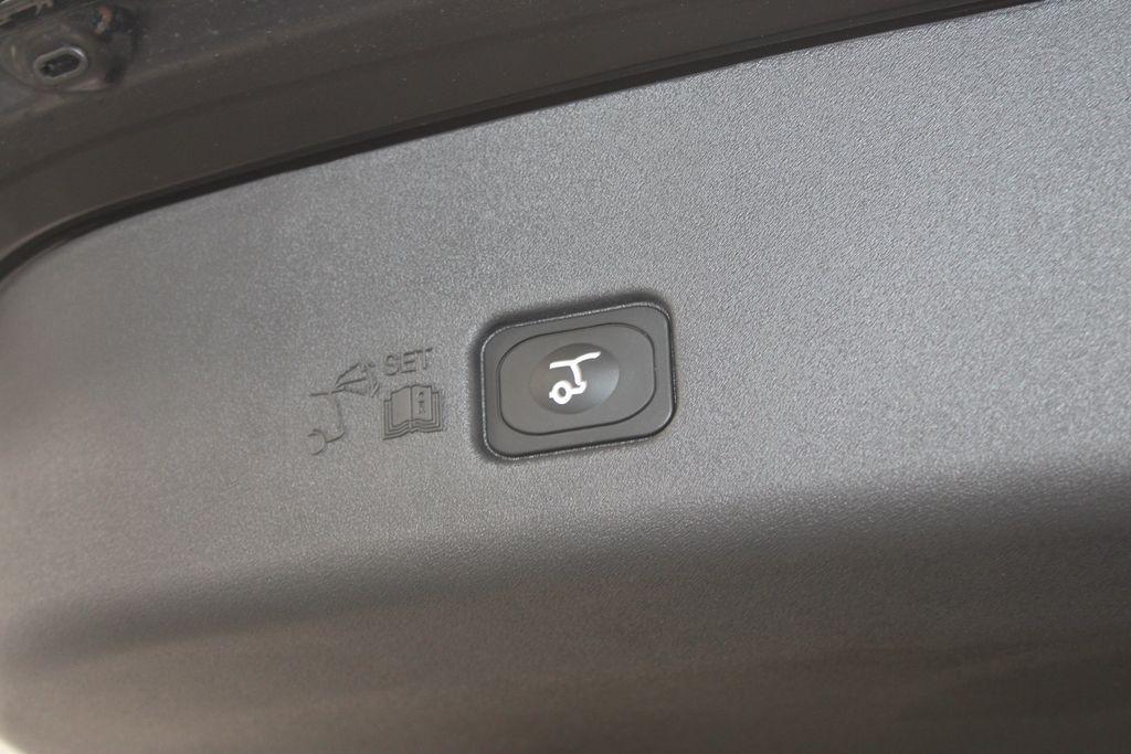 new 2025 Lincoln Nautilus car, priced at $67,464