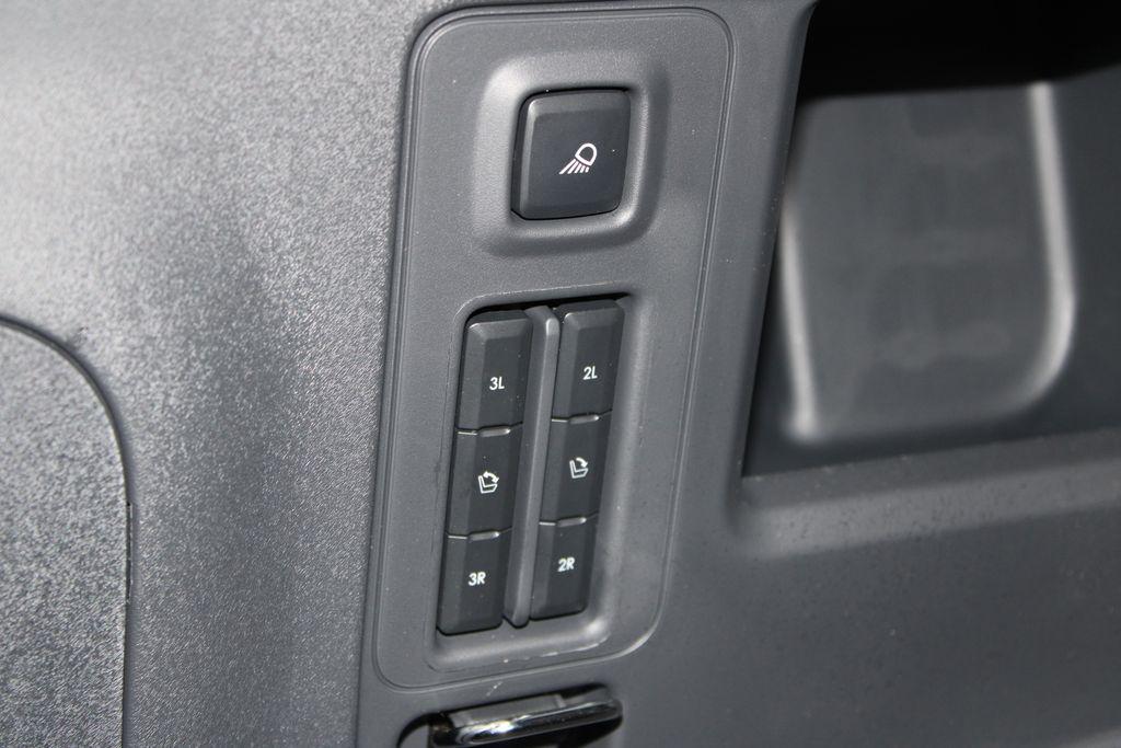 new 2025 Lincoln Navigator car, priced at $104,830