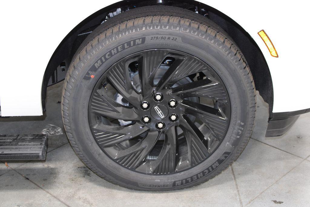 new 2025 Lincoln Navigator car, priced at $104,830