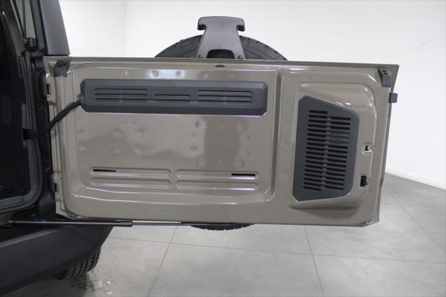 new 2025 Ford Bronco car, priced at $43,991