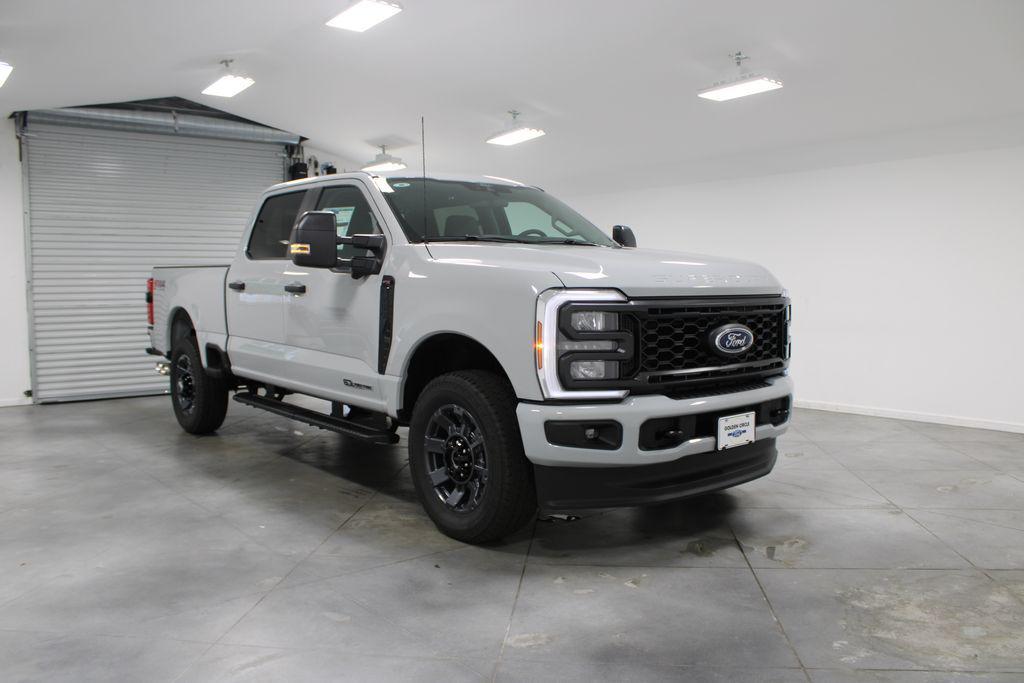 new 2025 Ford F-250 car, priced at $65,834