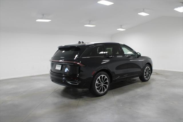 new 2025 Lincoln Nautilus car, priced at $58,079